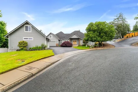212 NW Canyon View Drive Grants Pass OR 97526