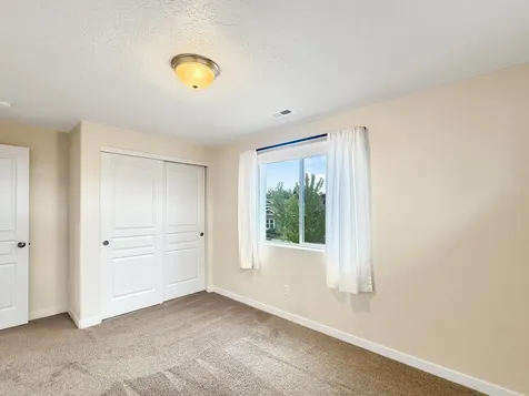 61764 SE Camellia Street Bend OR 97702