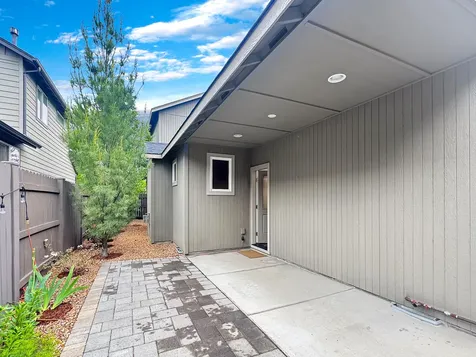 61764 SE Camellia Street Bend OR 97702