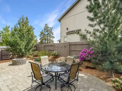 61764 SE Camellia Street Bend OR 97702