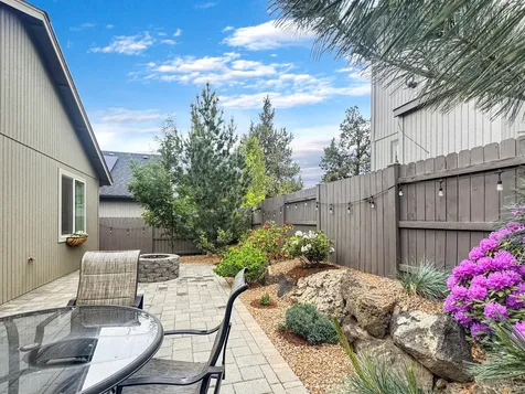 61764 SE Camellia Street Bend OR 97702
