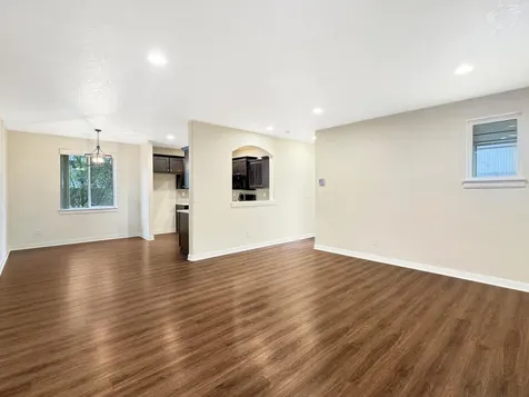 61764 SE Camellia Street Bend OR 97702