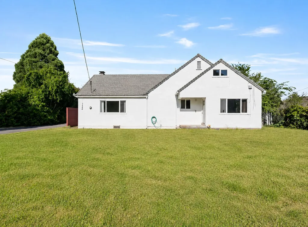 1564 Carnahan Drive Grants Pass OR 97527