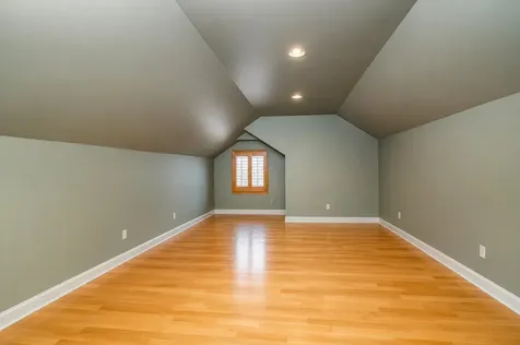 1652 NE Redrose Court Bend OR 97701