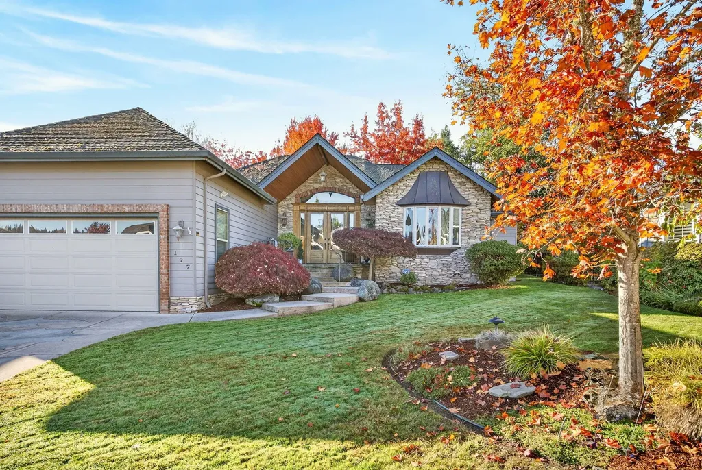 197 Whispering Drive Grants Pass OR 97527