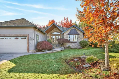 197 Whispering Drive Grants Pass OR 97527