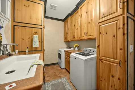 197 Whispering Drive Grants Pass OR 97527
