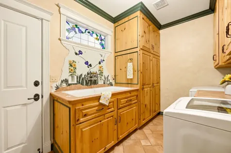 197 Whispering Drive Grants Pass OR 97527