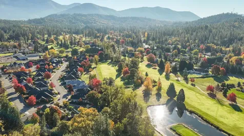 197 Whispering Drive Grants Pass OR 97527