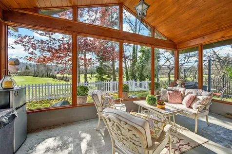 197 Whispering Drive Grants Pass OR 97527