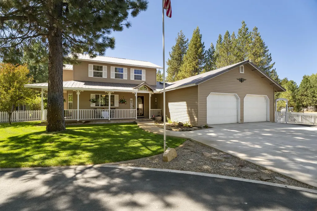 51445 Ash Road La Pine OR 97739