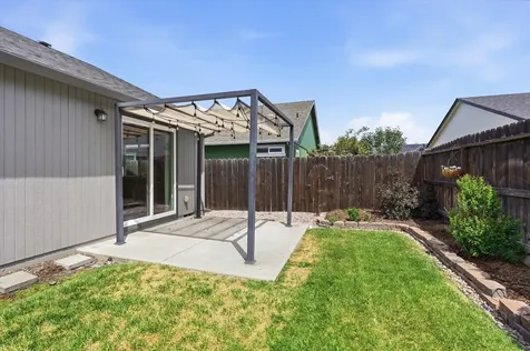 518 Woodlark Drive Medford OR 97501
