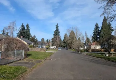 3707 NE 113th Avenue Portland OR 97220