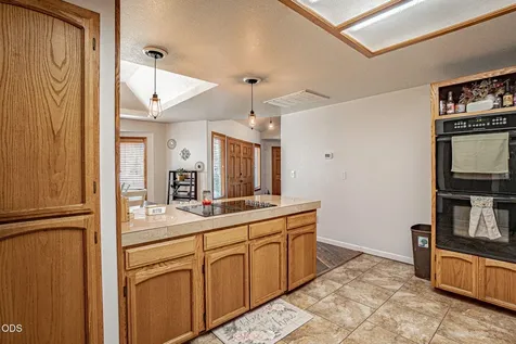 5247 Dobrot Way Central Point OR 97502