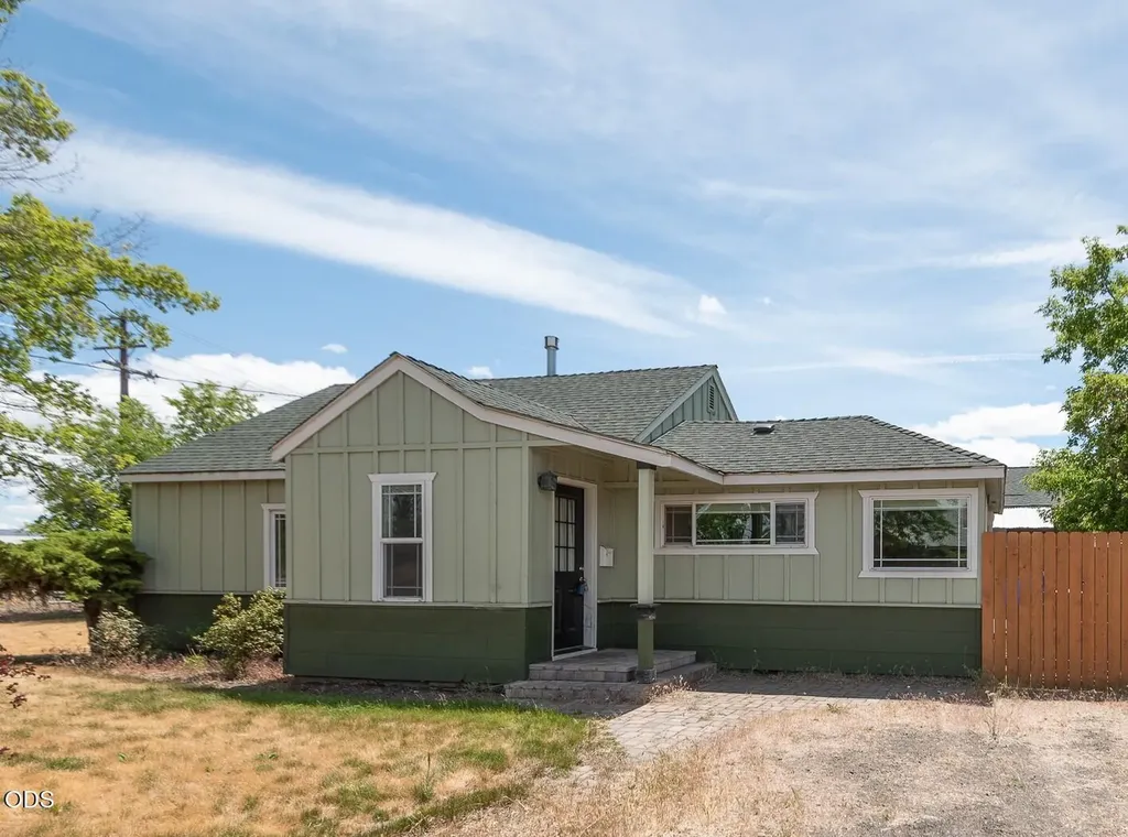 108 NW Dogwood Avenue Redmond OR 97756