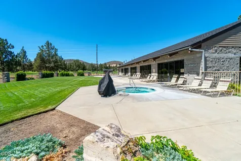 360 Vista Rim Drive Redmond OR 97756