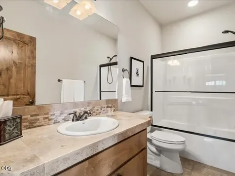 360 Vista Rim Drive Redmond OR 97756