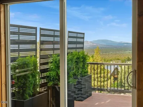 360 Vista Rim Drive Redmond OR 97756