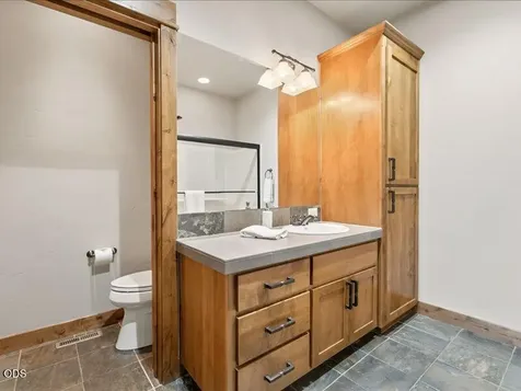 360 Vista Rim Drive Redmond OR 97756