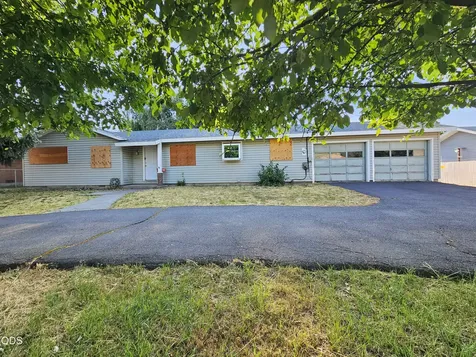 2535 Madison Street Klamath Falls OR 97603