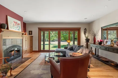 693 Horizon Hills Road Williams OR 97544