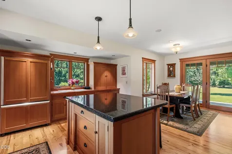 693 Horizon Hills Road Williams OR 97544