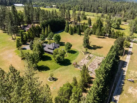 693 Horizon Hills Road Williams OR 97544