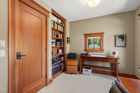 693 Horizon Hills Road Williams OR 97544