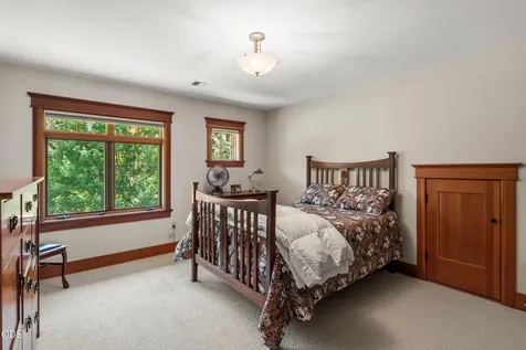 693 Horizon Hills Road Williams OR 97544