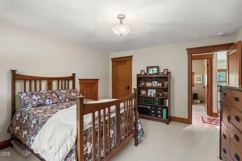 693 Horizon Hills Road Williams OR 97544
