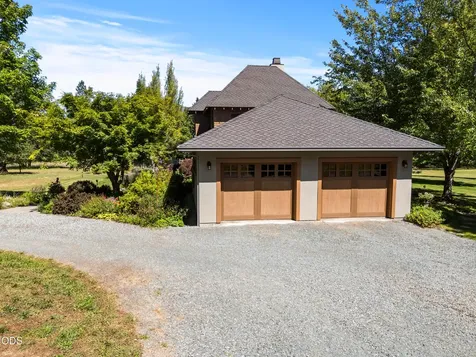 693 Horizon Hills Road Williams OR 97544