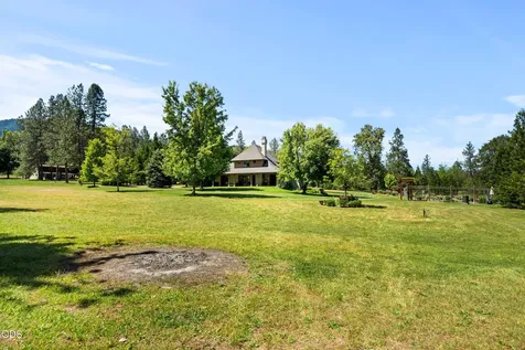 693 Horizon Hills Road Williams OR 97544