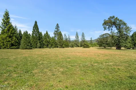 693 Horizon Hills Road Williams OR 97544
