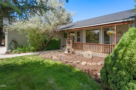 841 NW Negus Place Redmond OR 97756