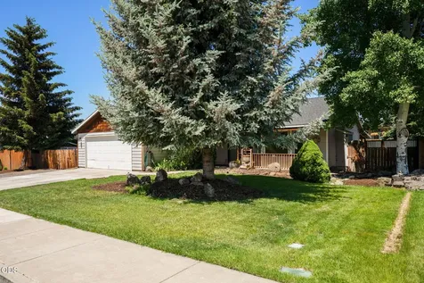 841 NW Negus Place Redmond OR 97756