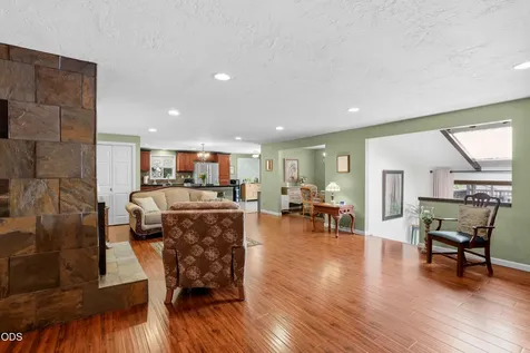 1769 Serenity Drive Medford OR 97504