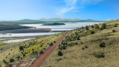 7306 Hanks Marsh Vista Klamath Falls OR 97601