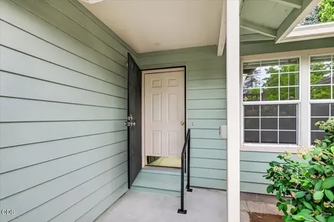 1222 Monroe Way Grants Pass OR 97527