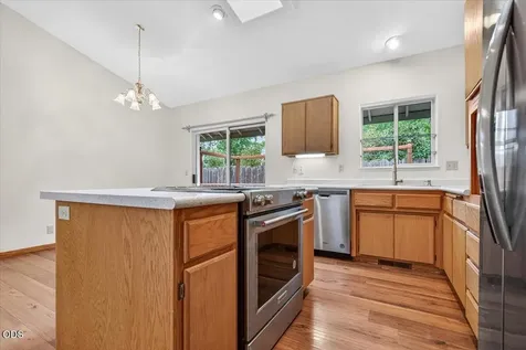 1222 Monroe Way Grants Pass OR 97527