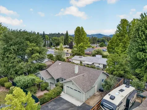 1222 Monroe Way Grants Pass OR 97527