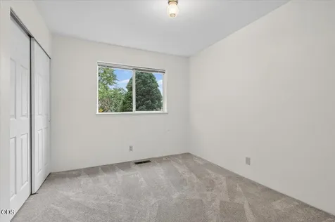 1222 Monroe Way Grants Pass OR 97527