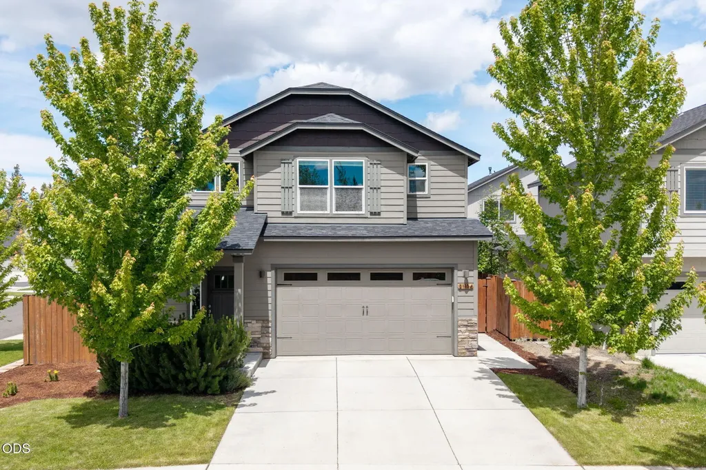 21154 Darnel Avenue Bend OR 97702
