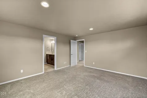 21154 Darnel Avenue Bend OR 97702