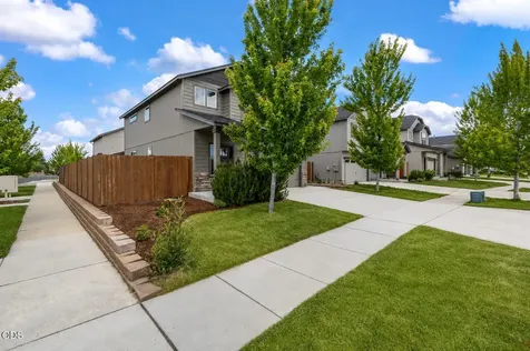 21154 Darnel Avenue Bend OR 97702