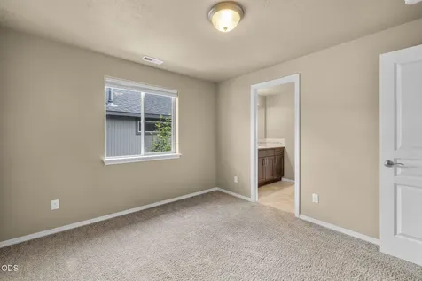 21154 Darnel Avenue Bend OR 97702
