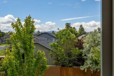 21154 Darnel Avenue Bend OR 97702