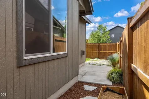 21154 Darnel Avenue Bend OR 97702