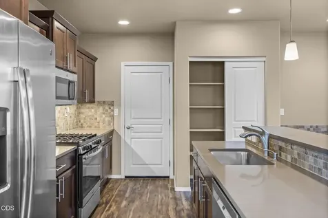 21154 Darnel Avenue Bend OR 97702