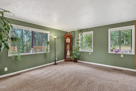 5003 Rogue River Eagle Point OR 97524