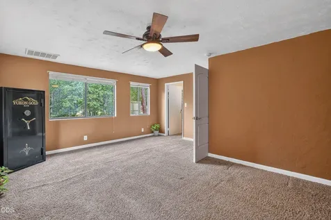 5003 Rogue River Eagle Point OR 97524